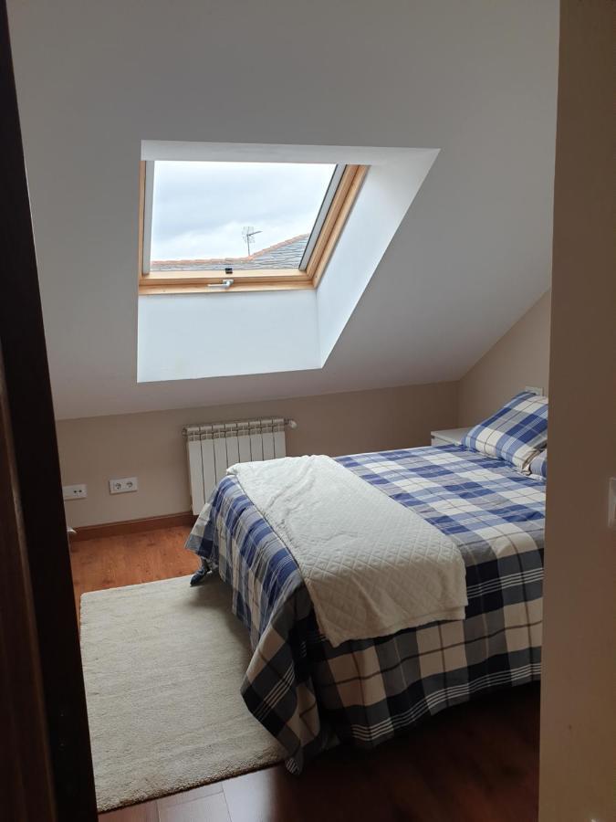 Atico Cine Colon Apartment Ribadeo Luaran gambar