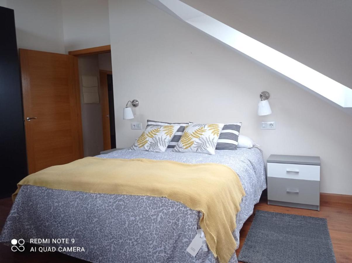 Atico Cine Colon Apartment Ribadeo Luaran gambar