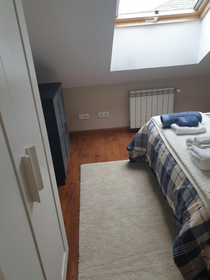 Atico Cine Colon Apartment Ribadeo Luaran gambar
