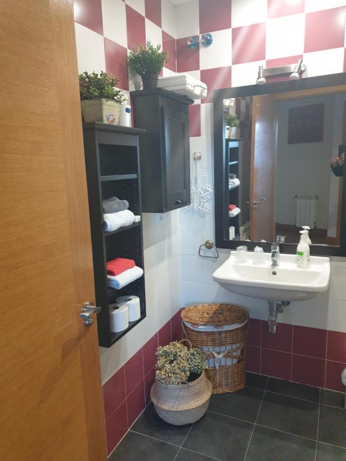 Atico Cine Colon Apartment Ribadeo Luaran gambar