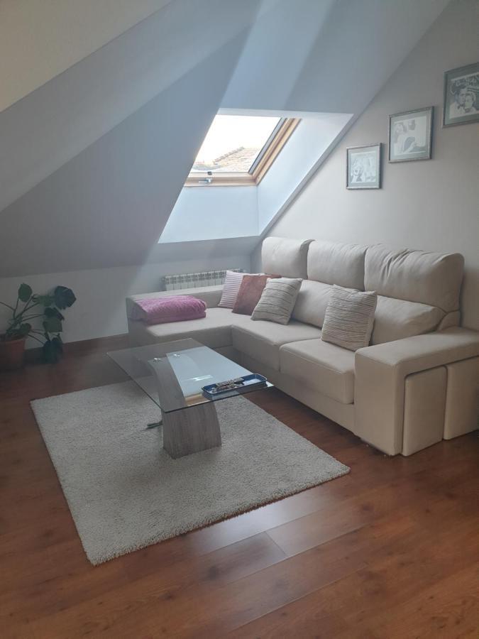 Atico Cine Colon Apartment Ribadeo Luaran gambar